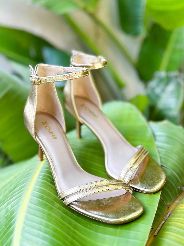 HOSS Morgan Goldfarbene Kätzchenabsätze aus Leder für den Großhandel von HOSS