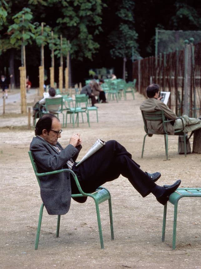 Reading in Paris by George Kindbom - 1980 for wholesale by Flashback Shop