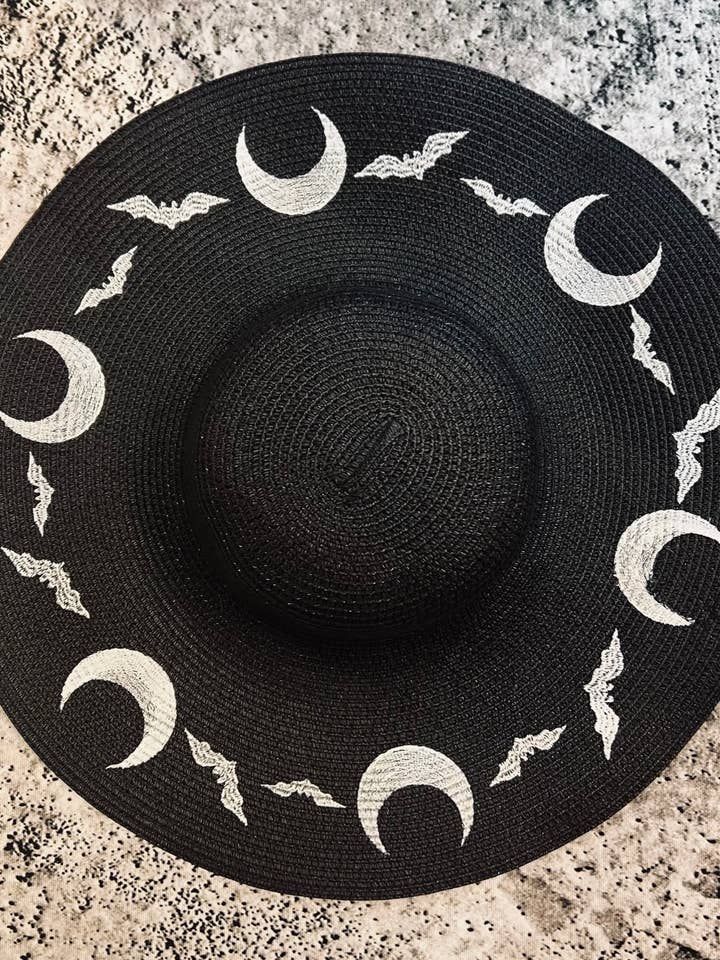 Cappello da sole Floppy, visiera XL, modello Bat Moons per la vendita all'ingrosso da parte di Witchwood Bags