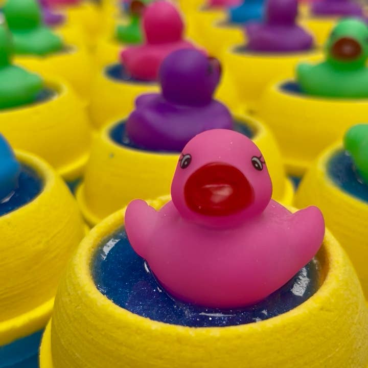 Rubber Duckie Mega Bath Bomb for wholesale by Salus