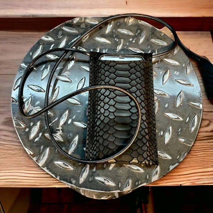 Porta cellulare realizzato a mano per la vendita all'ingrosso da parte di Brunocenere