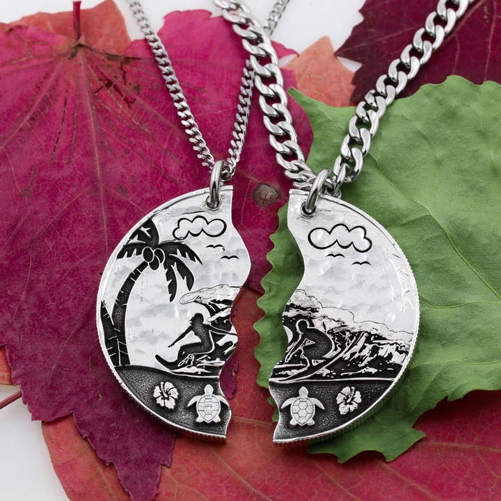 Collares para parejas de surfistas, joyería artística de playa grabada para venta al por mayor de NameCoins