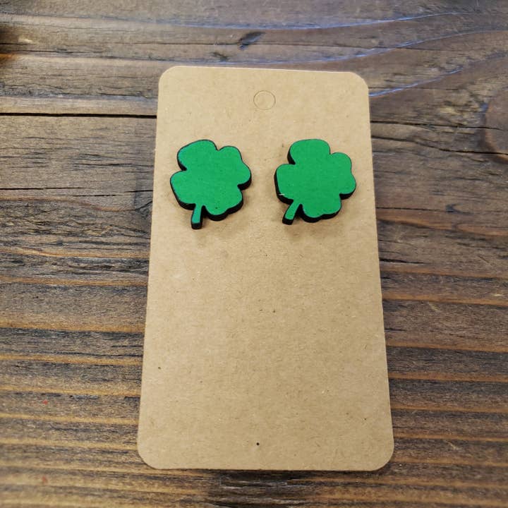 Borchie Trifoglio per la vendita all'ingrosso da parte di The Poppell Mart