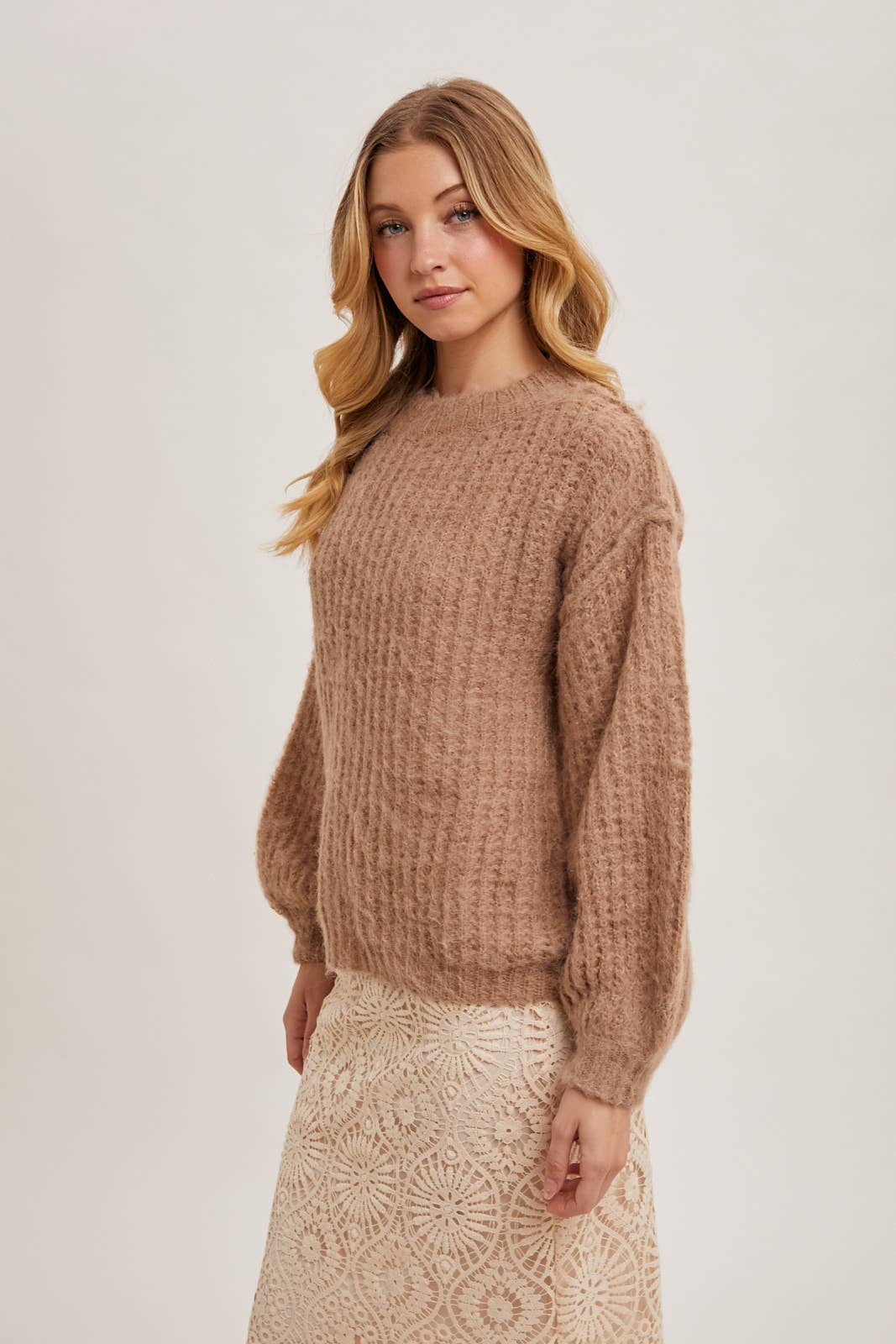 Bluivy – wholesale Pullovertröja - Dam – Oversized tröja i våffelstickning4