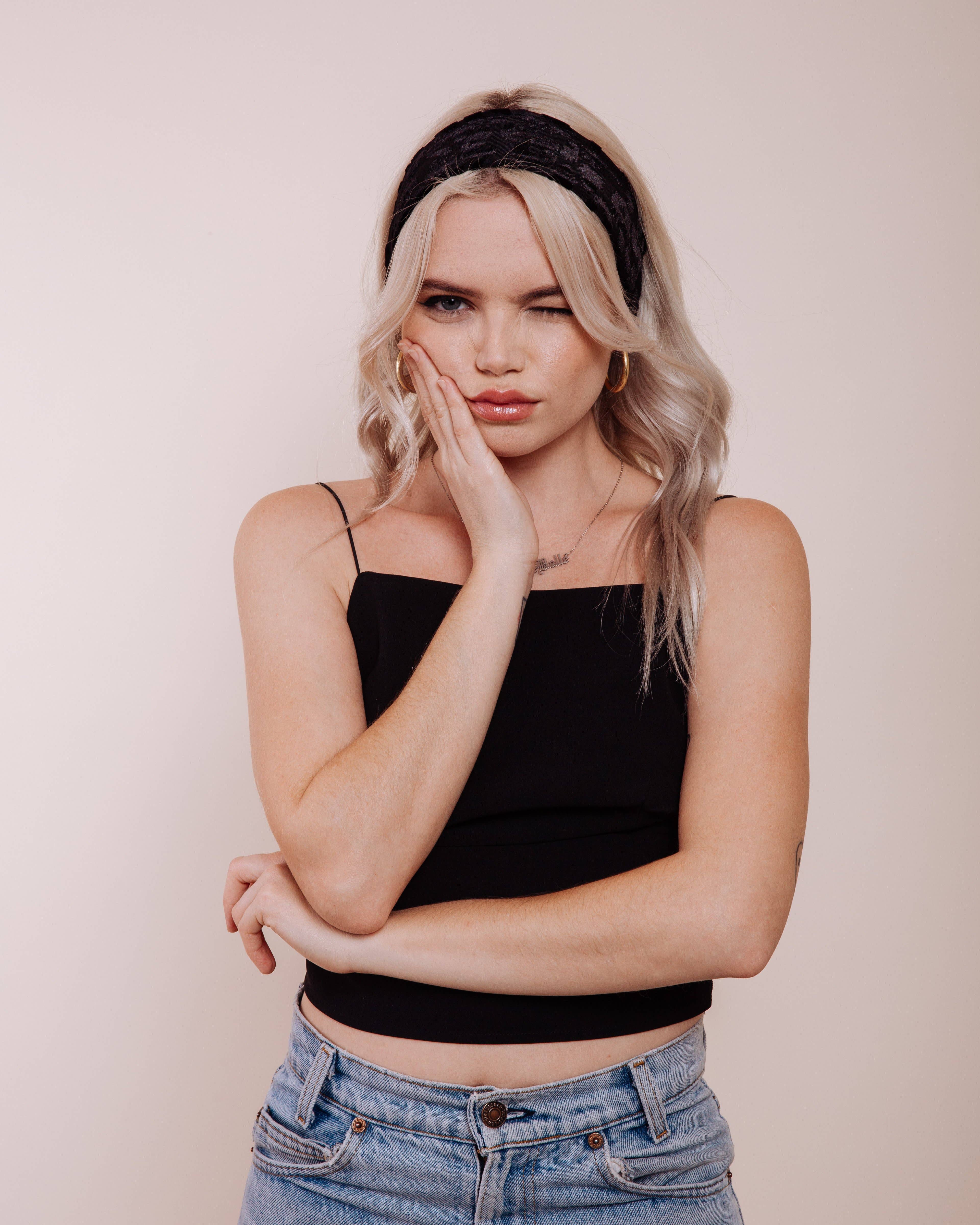 I'm With The Band – Bandana - Mulher por atacado – Bandana Foxey Lady Preta2