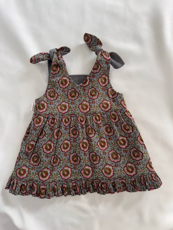 Yo Baby - Wholesale Dress - Kids - Reversible Solid Grey Corduroy & Grey Floral Printed Ruffle Dress12