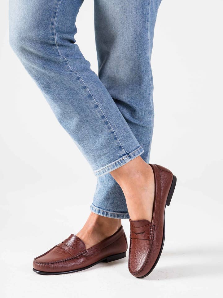 Yoki - cuoio little grainy for wholesale by Atlanta Mocassin