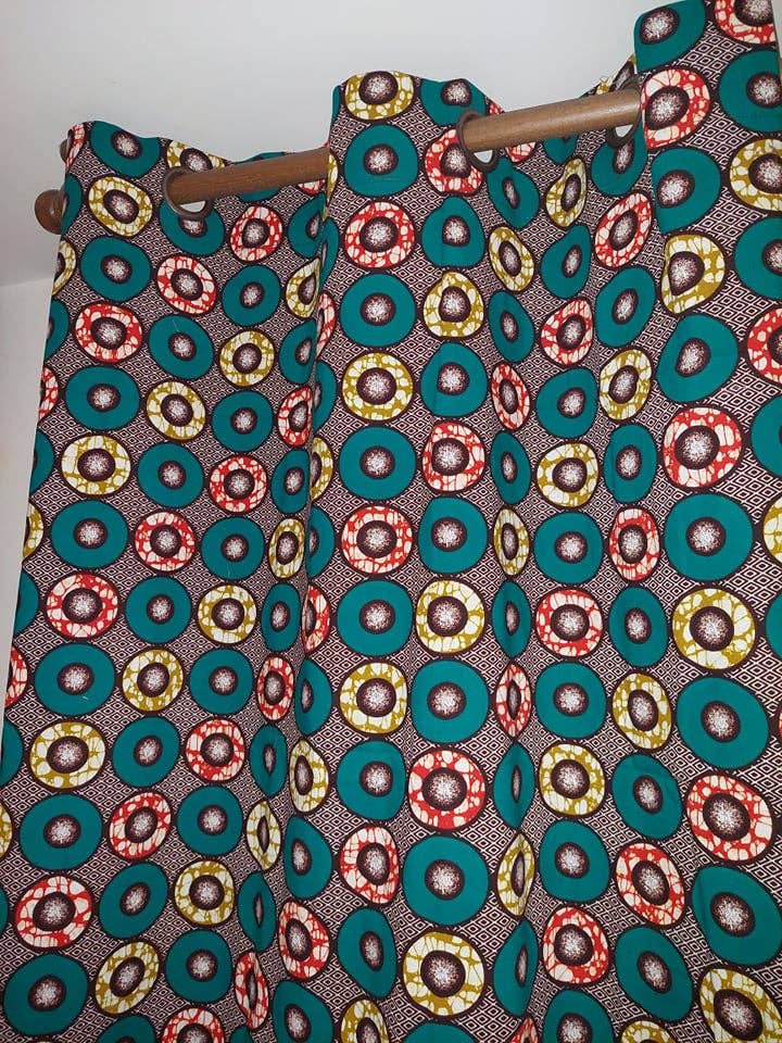 Bun øskegardin for engroshandel hos Un Brin d'Exotisme