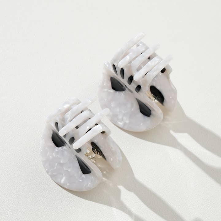 Adorro - Wholesale Hair Clip - Women's - Spooky Skull | Halloween Claw Clip 5