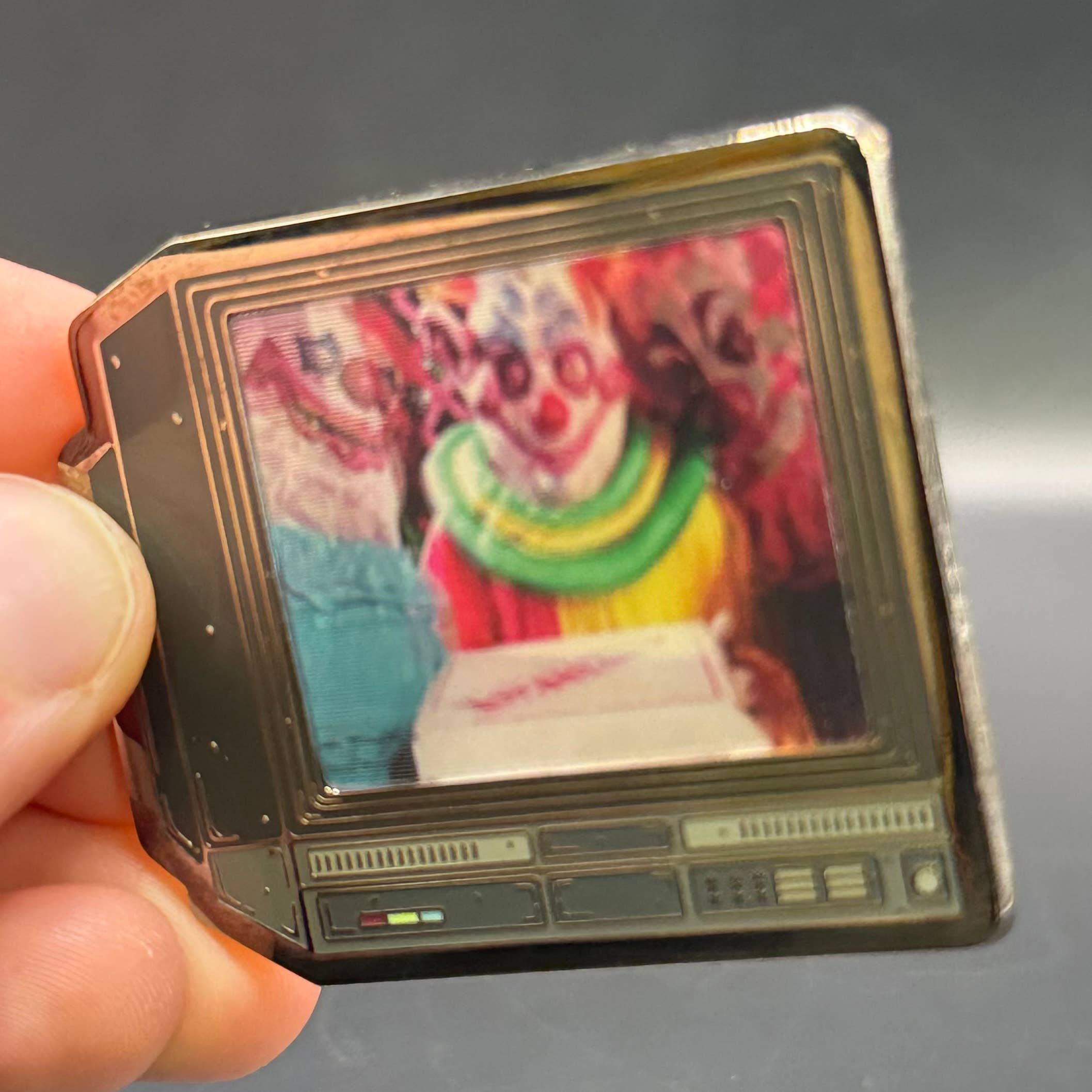 GoopyGoblins - Wholesale Lapel Pin/Button - 2.5" Lenticular Killer Klowns CRTV Enamel Pin6