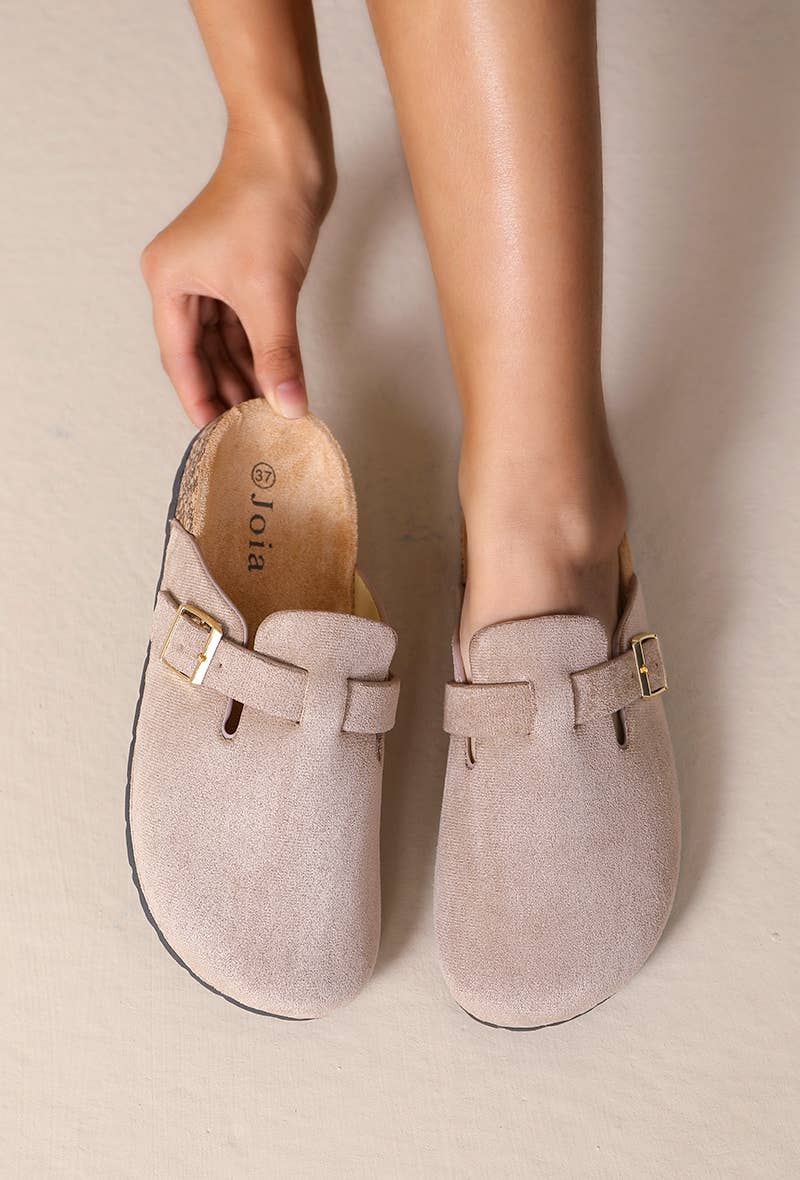 Joia Paris – Engroshandel Tøfler - Dame – Chic komfort: Mules med gyldent spænde W-12710