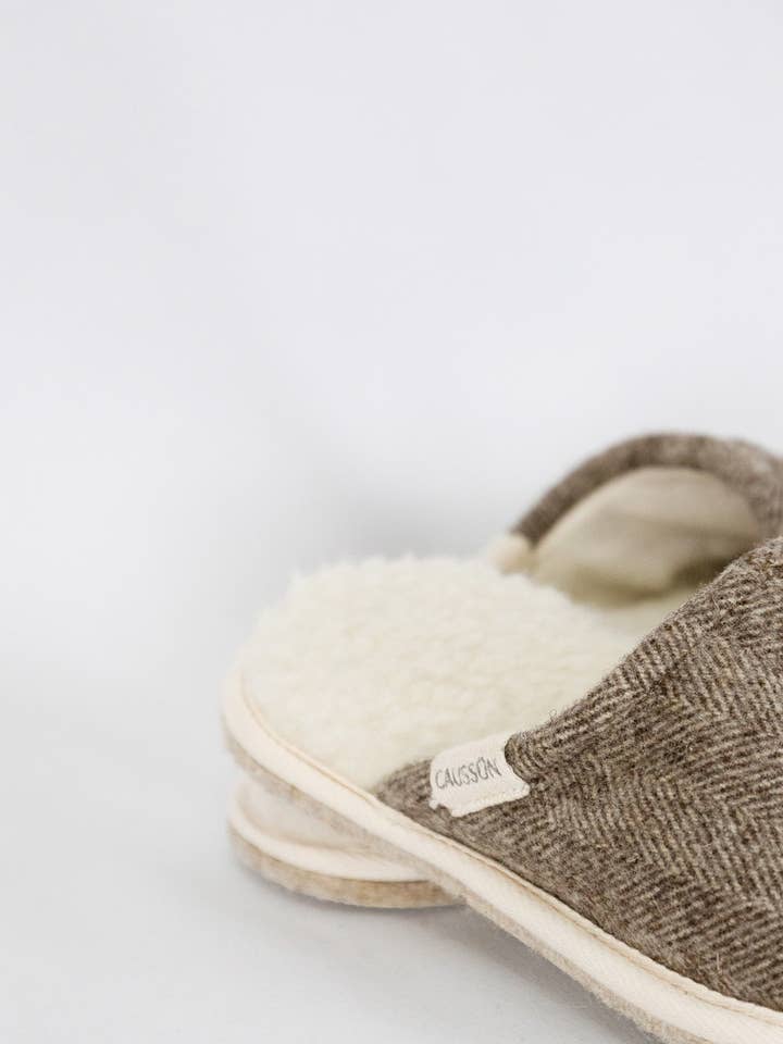 Caussün - Wholesale Slippers - Women's - Lynette Brown Chevrons1