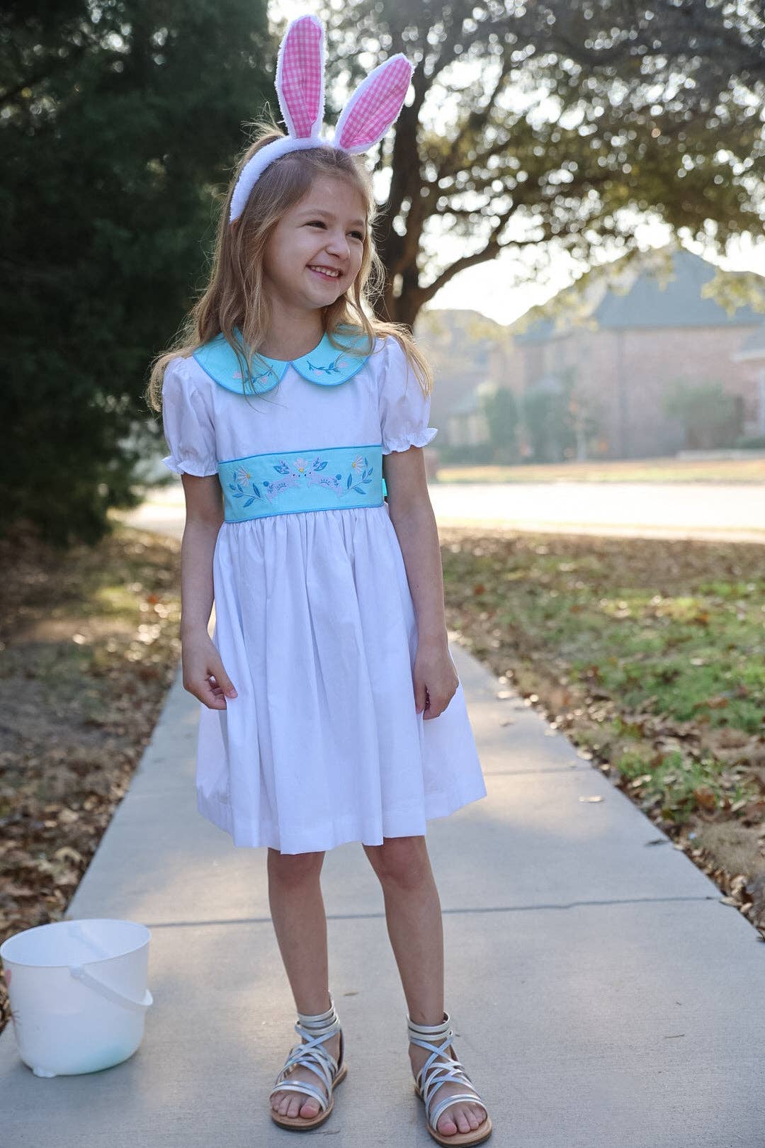 Posh Pickle - Vendita all'ingrosso Vestito - Bambini - Abito da coniglietto ricamato Le Petit Lapin5