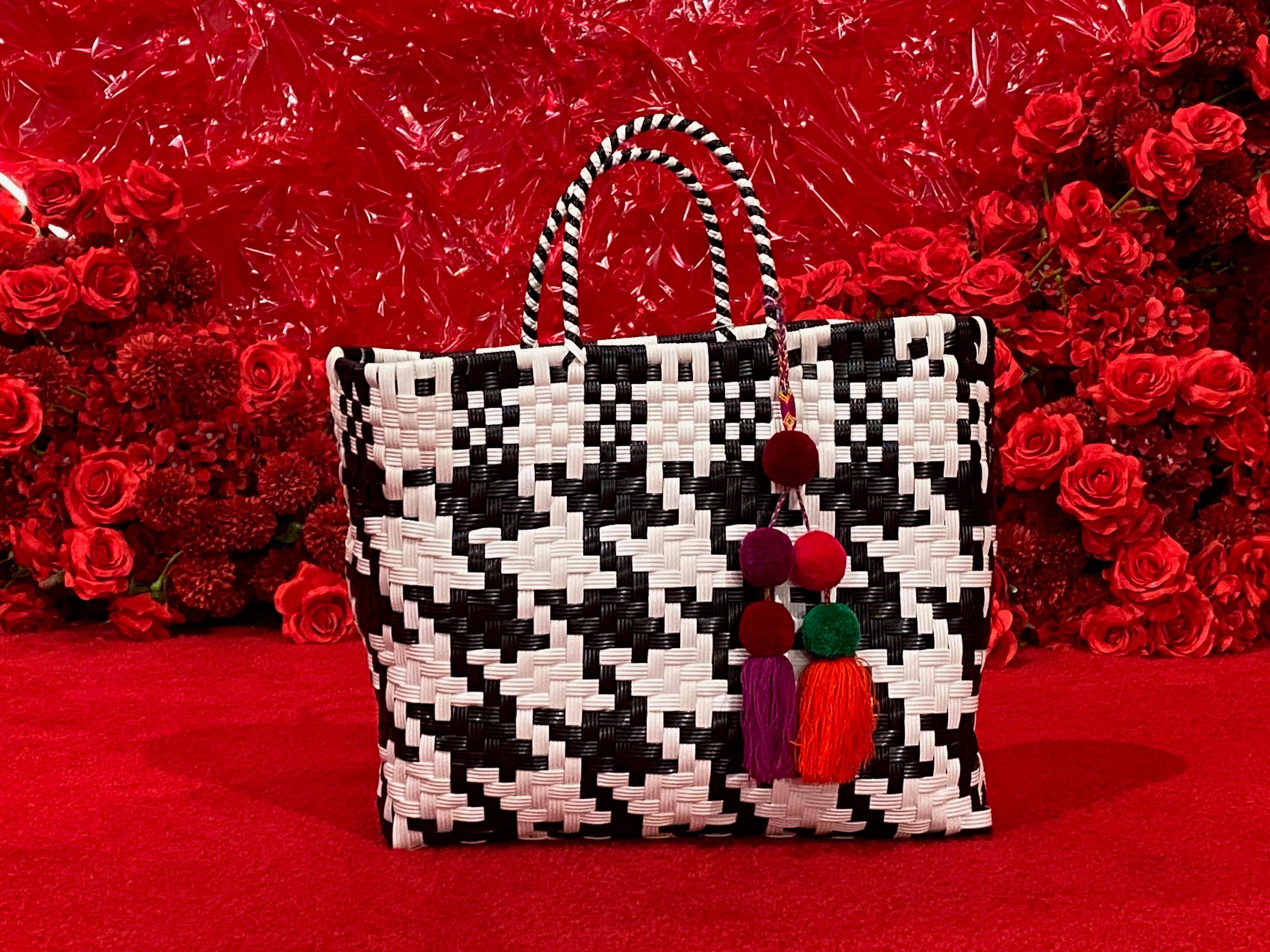 The Faria - Wholesale Beach Bag - Black/White Chanel Pattern handwoven recycle bag 5