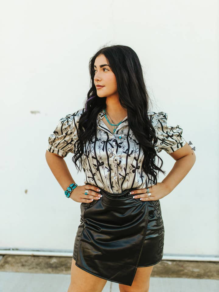 2 Fly Co - Wholesale Blouse - Women's - RUSTIC RIBBONS