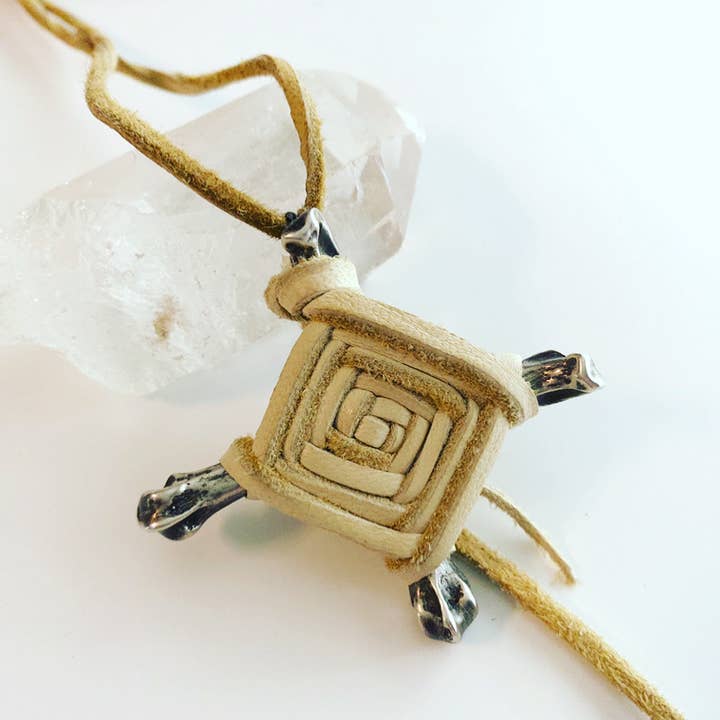 Gypsy Hawk Collective - Wholesale Pendant/Charm Necklace - God's Eye Pendant GEP-1006