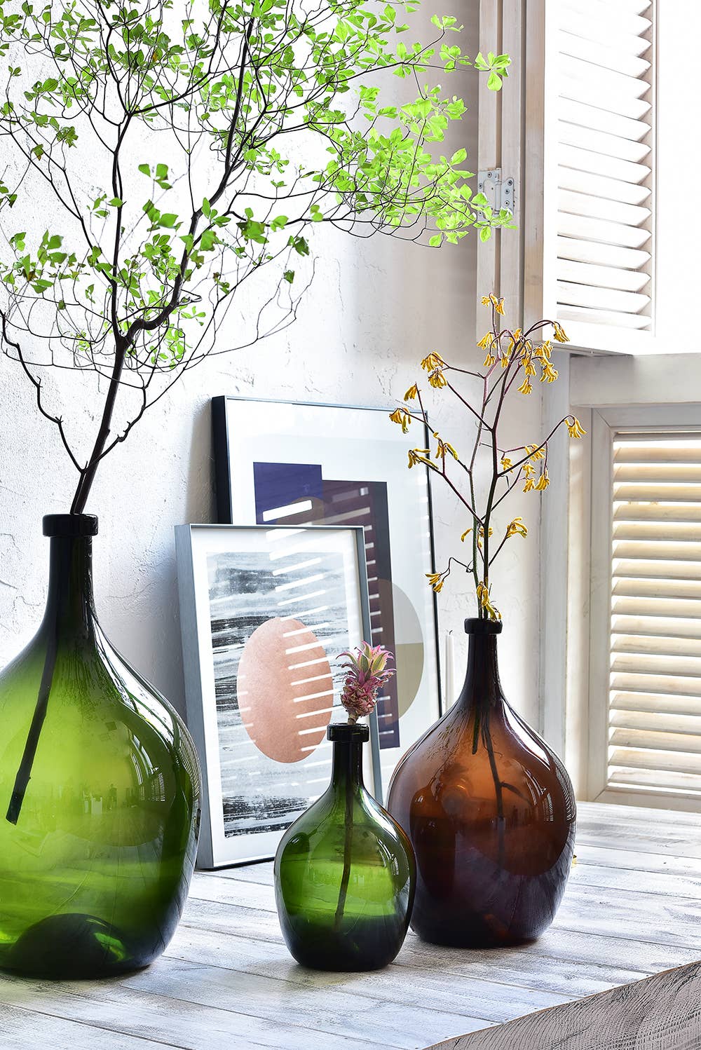 Noah Decoration – Großhandel Vasen – Recycelte Glasvase in Bernsteinfarben, Hololulu braune Glasvase5