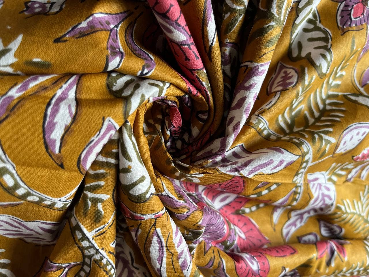 Bhawana Handicrafts - Wholesale Fabric Paint - Amazing Block Print Fabric Floral Print Fabric Dress Making 0