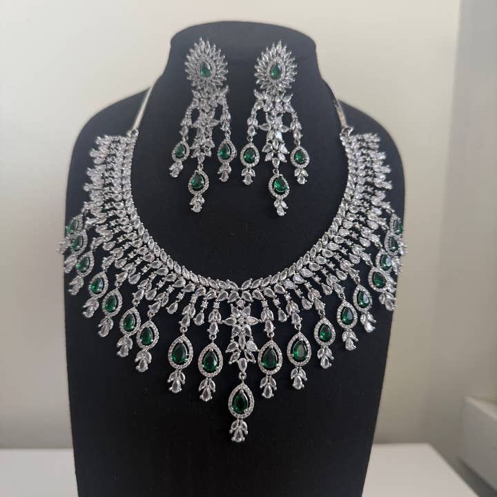 Green Emerald Bridal Necklace Set with Earrings | Vinni’s Jewelry for wholesale on Faire2