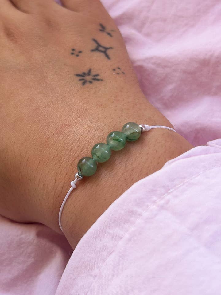 Braccialetto in filo di avventurina, braccialetto per fortuna e abbondanza per la vendita all'ingrosso da parte di Nevele Official