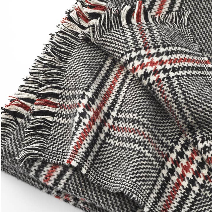 Bottoli - Wholesale Throw Blanket - Plaid elegance - 100% Virgin Merino Wool - Prince of Wales2
