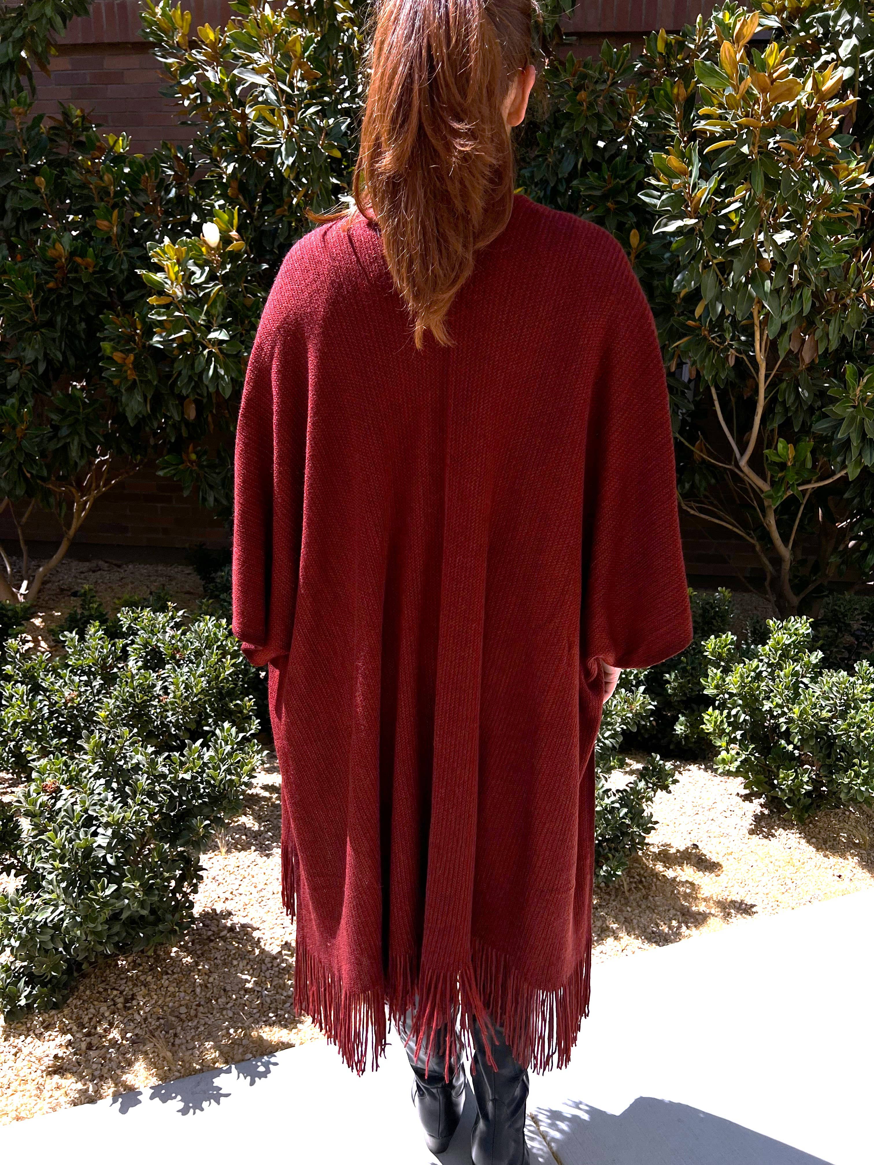 Justin & Taylor – wholesale Kofta - Dam – Harlow cardigan | Kimono-cardigan med fickor och fransad nederkant1