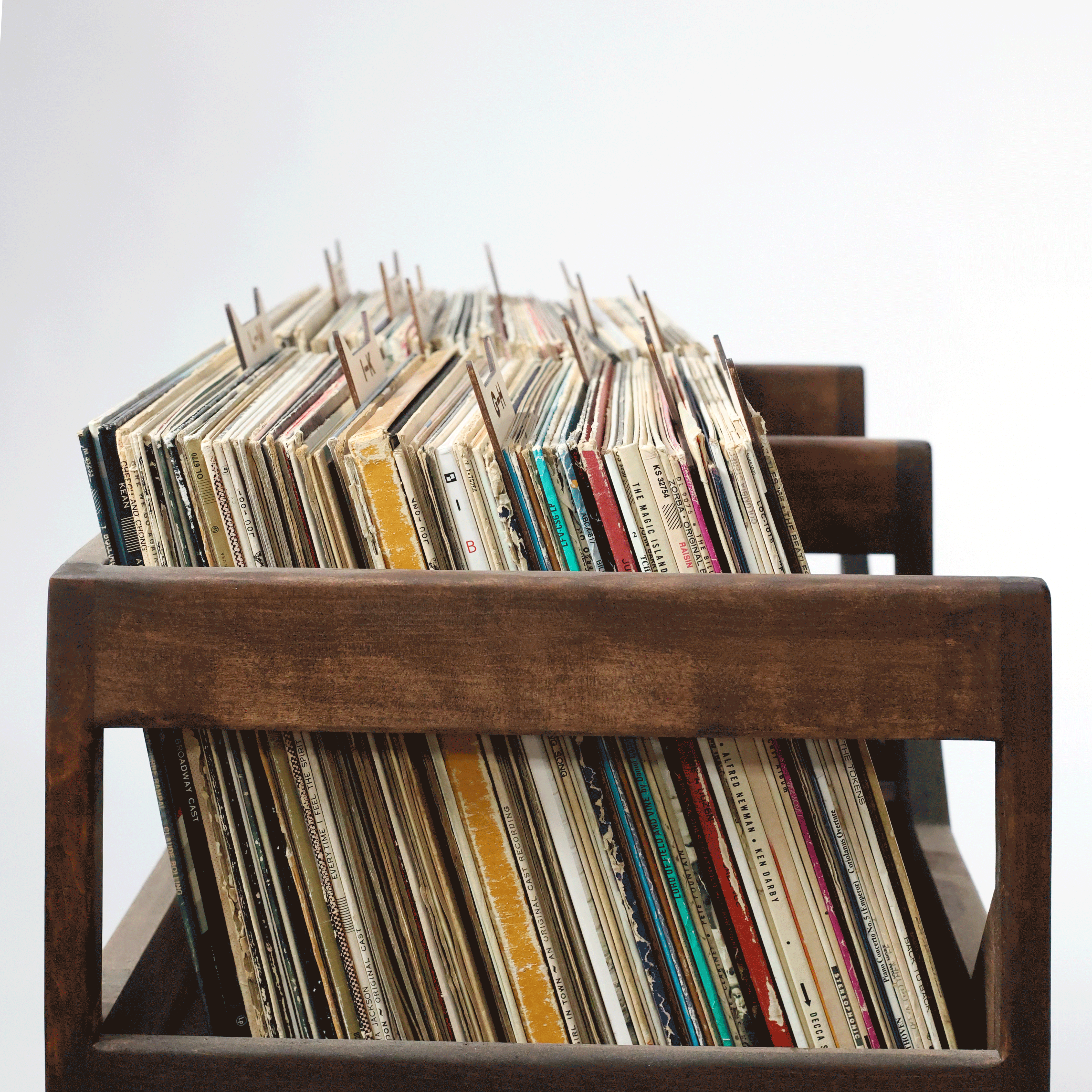 WickerWoodWorks - Wholesale Wall Mounted Shelf - Wood Vinyl Record Dividers3