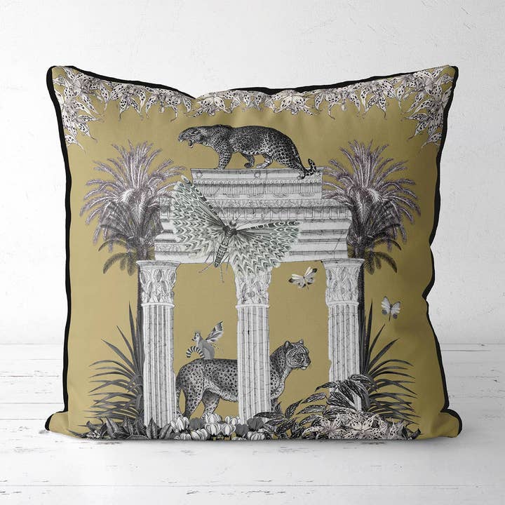 Cuscino o cuscino da esterno Livoris Feritas Gold Leopard per la vendita all'ingrosso da parte di FabFunky Ltd