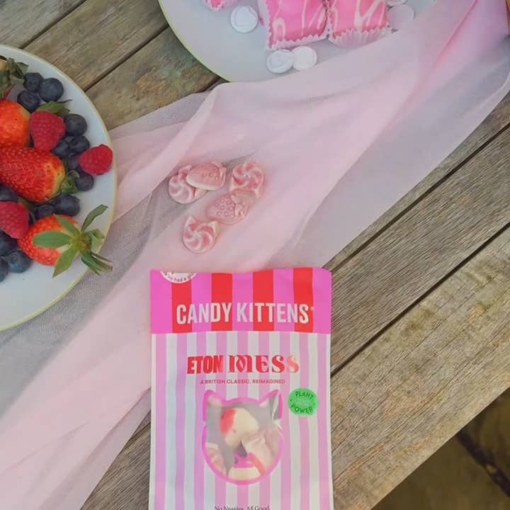 Belgium's Chocolate Source - Wholesale Gummy - Candy Kittens ETON MESS (strawberry-cream)VEGAN,10/cs 4.9 oz3