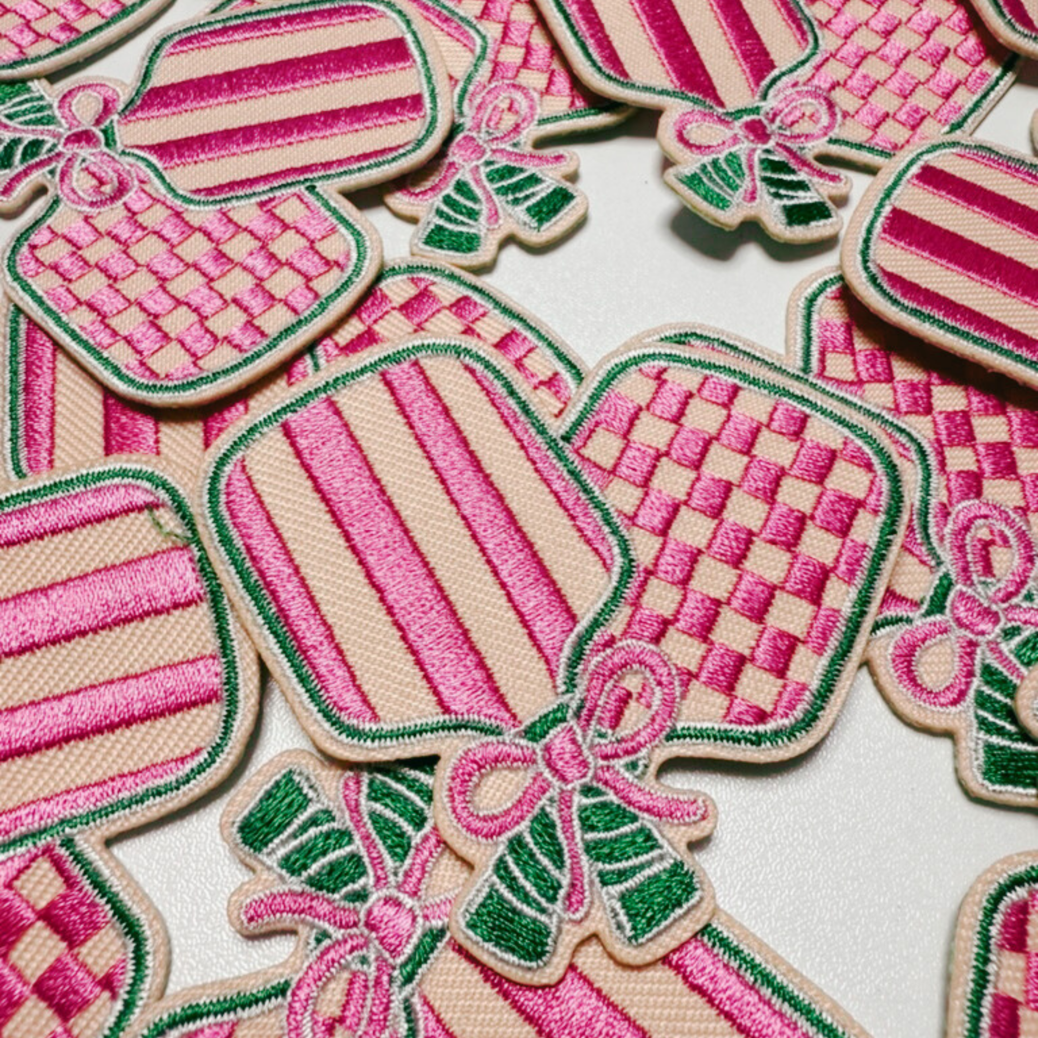 TEELUX - Wholesale Patch - 2.5" Pickleball Paddle  -  Embroidered Hat Patch2