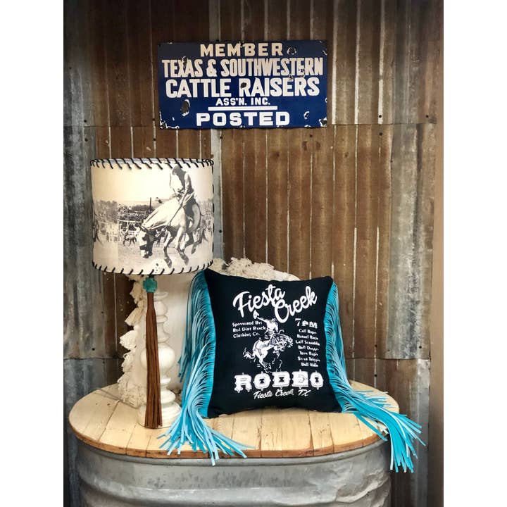 Almofada Fiesta Creek Preto com Franja Turquesa por atacado de Red Dirt Ranch Clothing Company