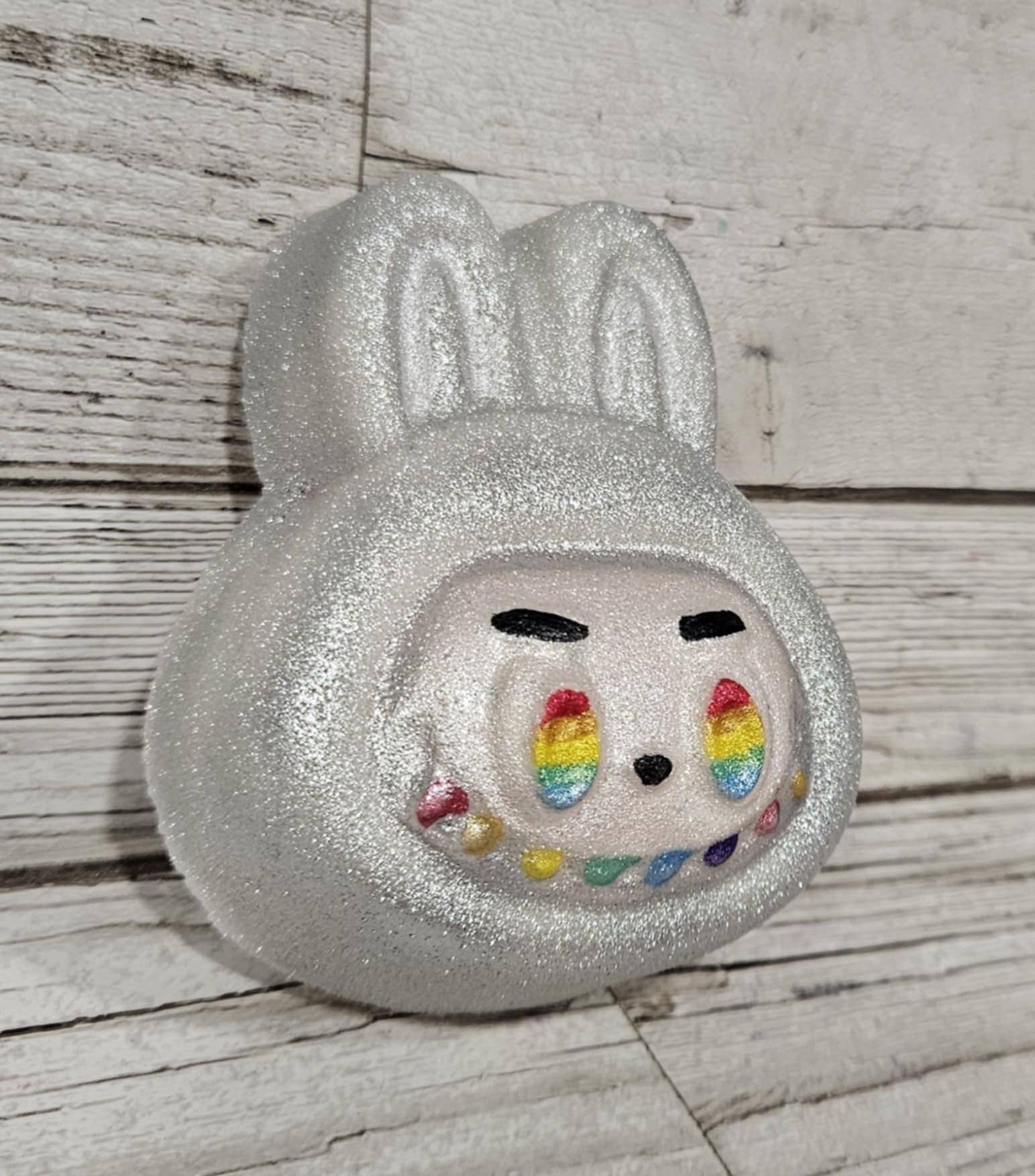 The Soap Sisters – wholesale Bath bomb/fizz – Bubu Bath Bomb-Silver with Rainbow Teeth2