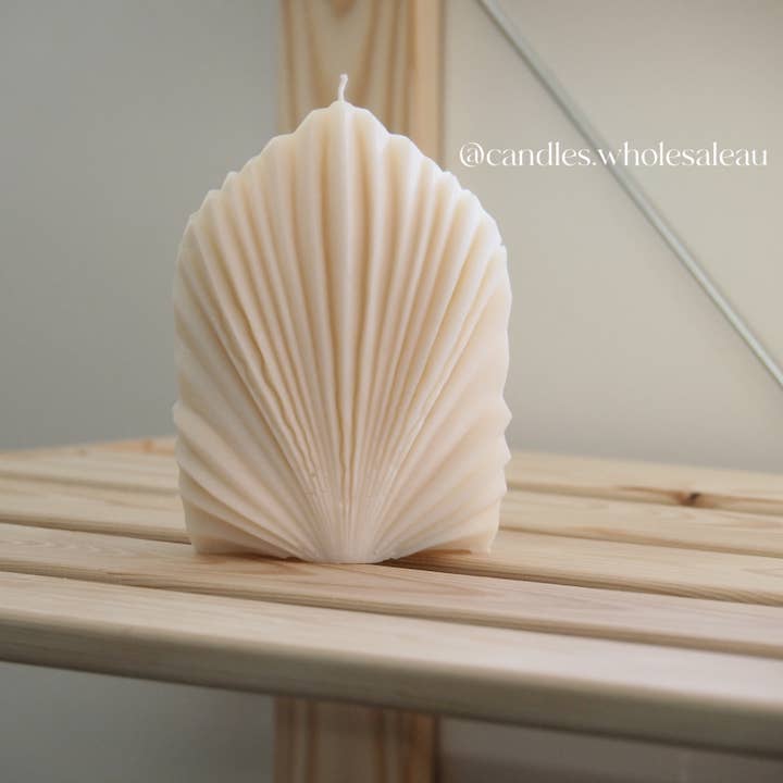 Large palm, leaf soy candle , handmade, Christmas for wholesale by Candles Wholesale Au