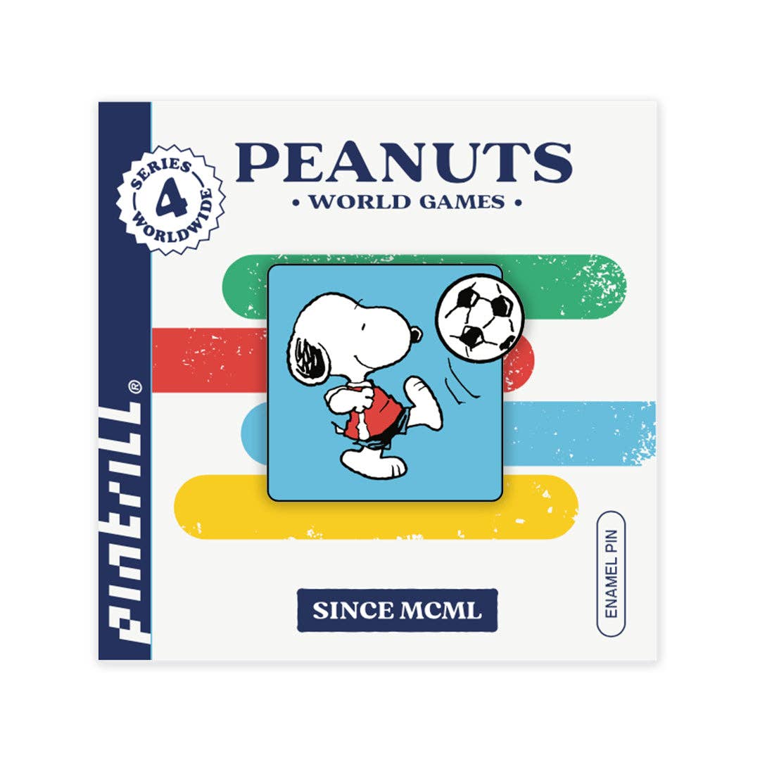 PINTRILL - Wholesale Lapel Pin/Button - Snoopy Soccer1