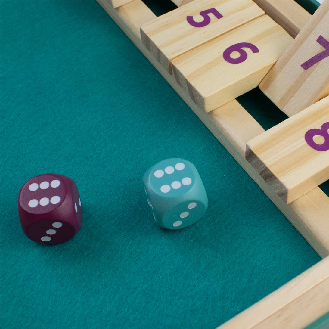 Gibsons Games Ltd – wholesale Board game – The Art File Traditional Shut the Box2