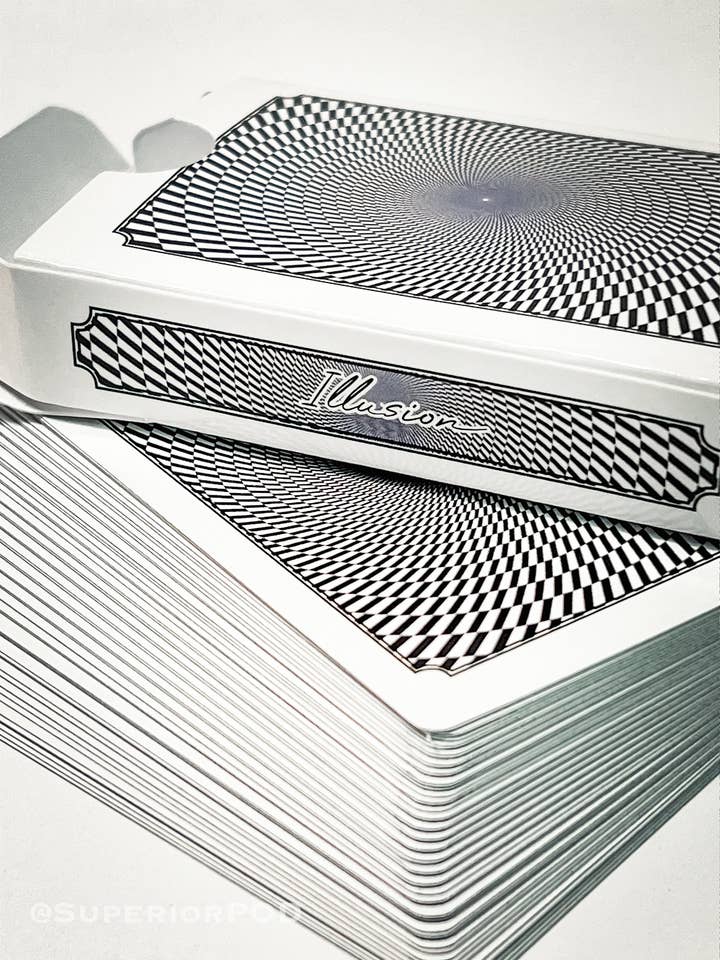 Optische ILLUSIE Zwart-wit Speelkaarten voor wholesale door Superior Print on Demand