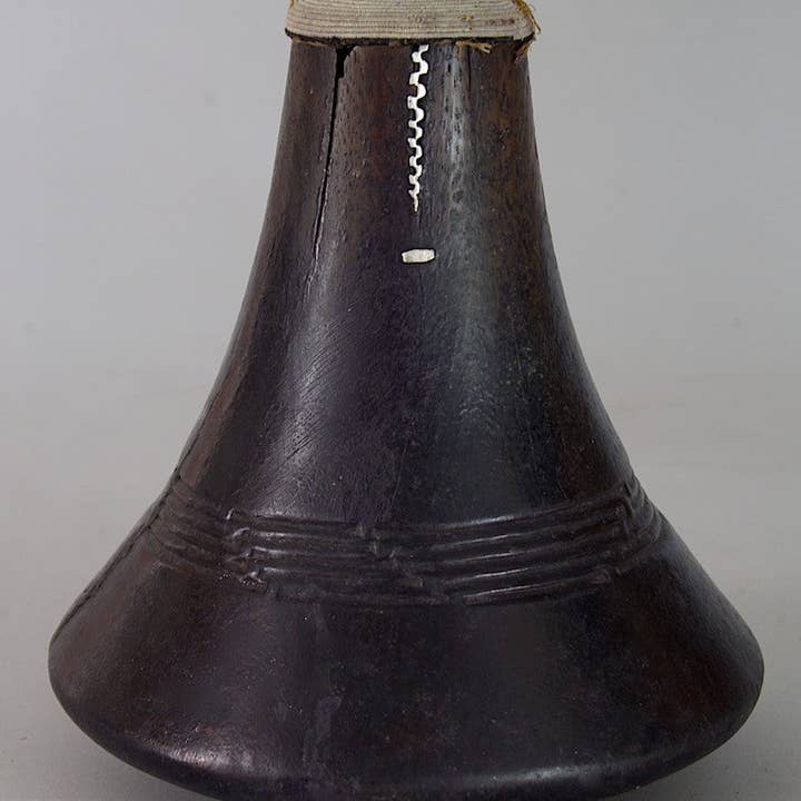 The Niger Bend - Wholesale Decorative Tabletop Object - Very Old Used Authentic Teardrop Shape Bahima Milk Vessel Ekyanzi – Uganda