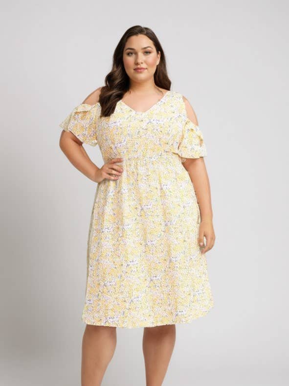 Vestido plus size com estampa floral amarela (C6575&YELLOW) por atacado de Pomme Rouge Paris