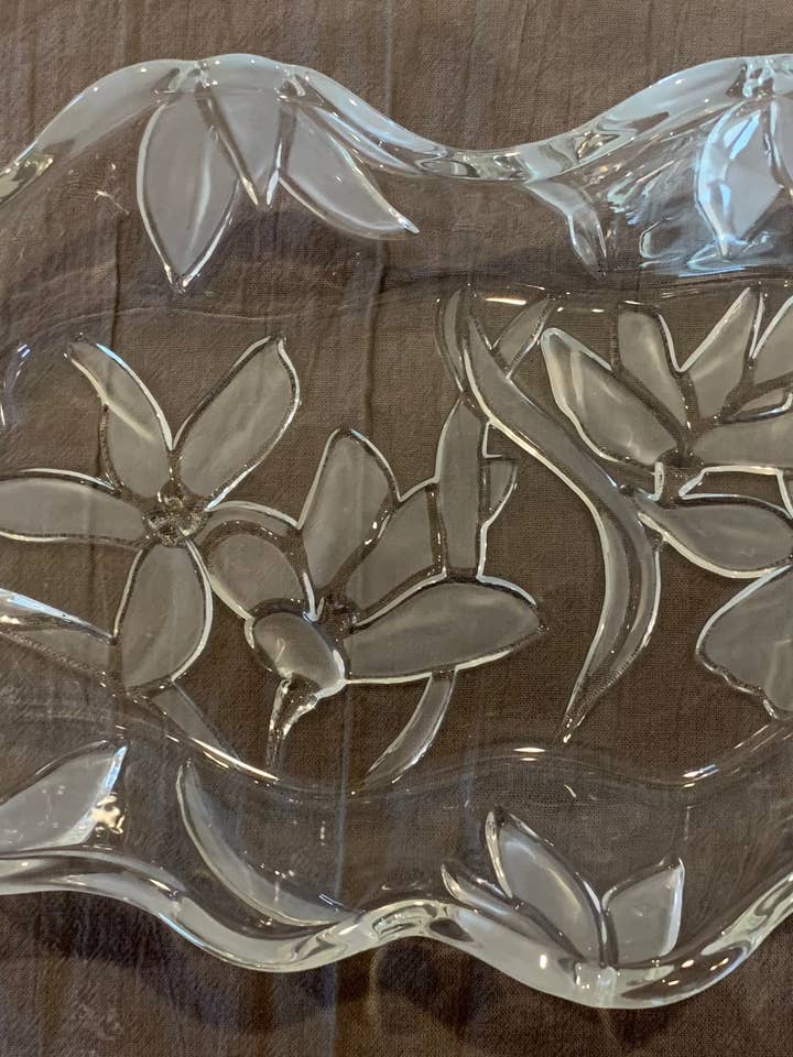 Vassoi e cupole per burro decorativi per la vendita all'ingrosso da parte di Ye Little Trinket Shop