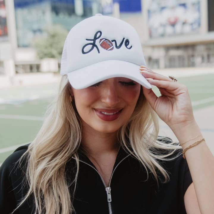 Chapeaux de camionneur en mousse Football Love Wholesale pour la vente par Katydid