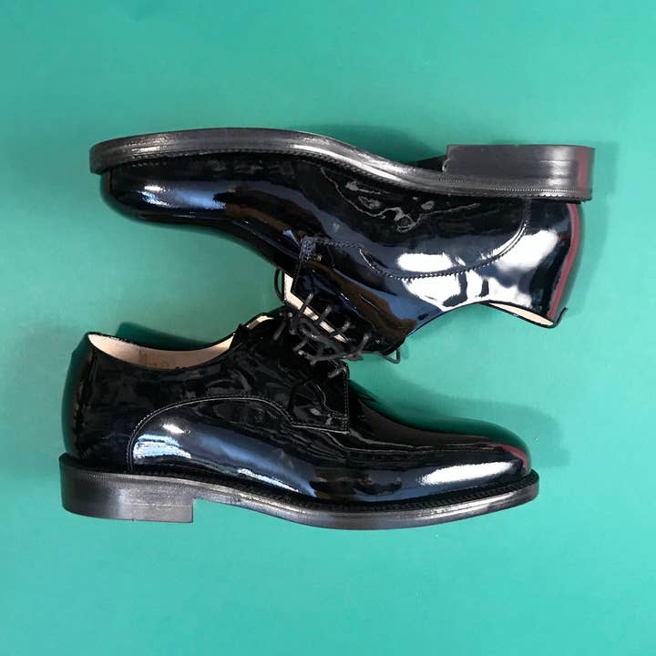 Bertrand | Zwart Zwart voor wholesale door Minna Heino AB