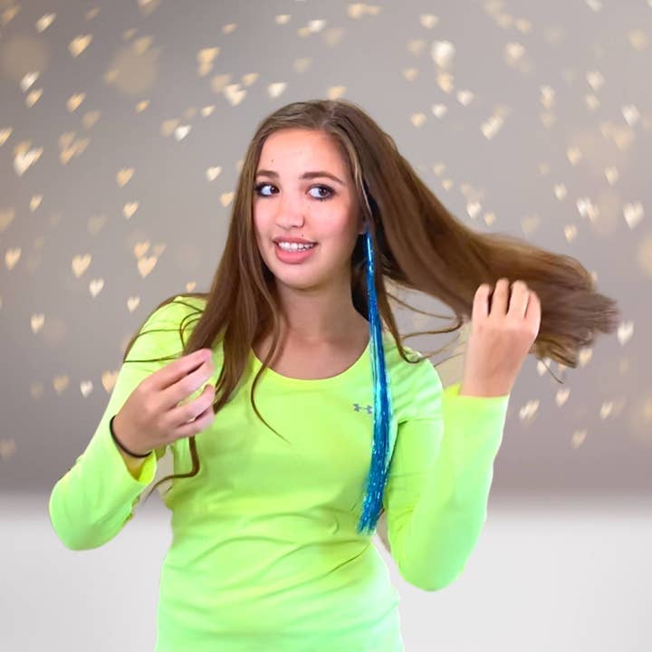 Chicky Chicky Bling Bling – wholesale Hair extensions – Turquoise Hologram Hair Tinsel Extension