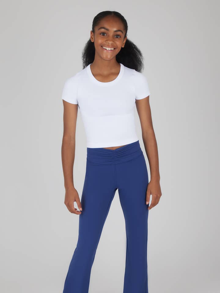 Pantaloni svasati con increspatura in vita Lux Everyday da ragazza per la vendita all'ingrosso da parte di 90 Degree by Reflex & Yogalicious