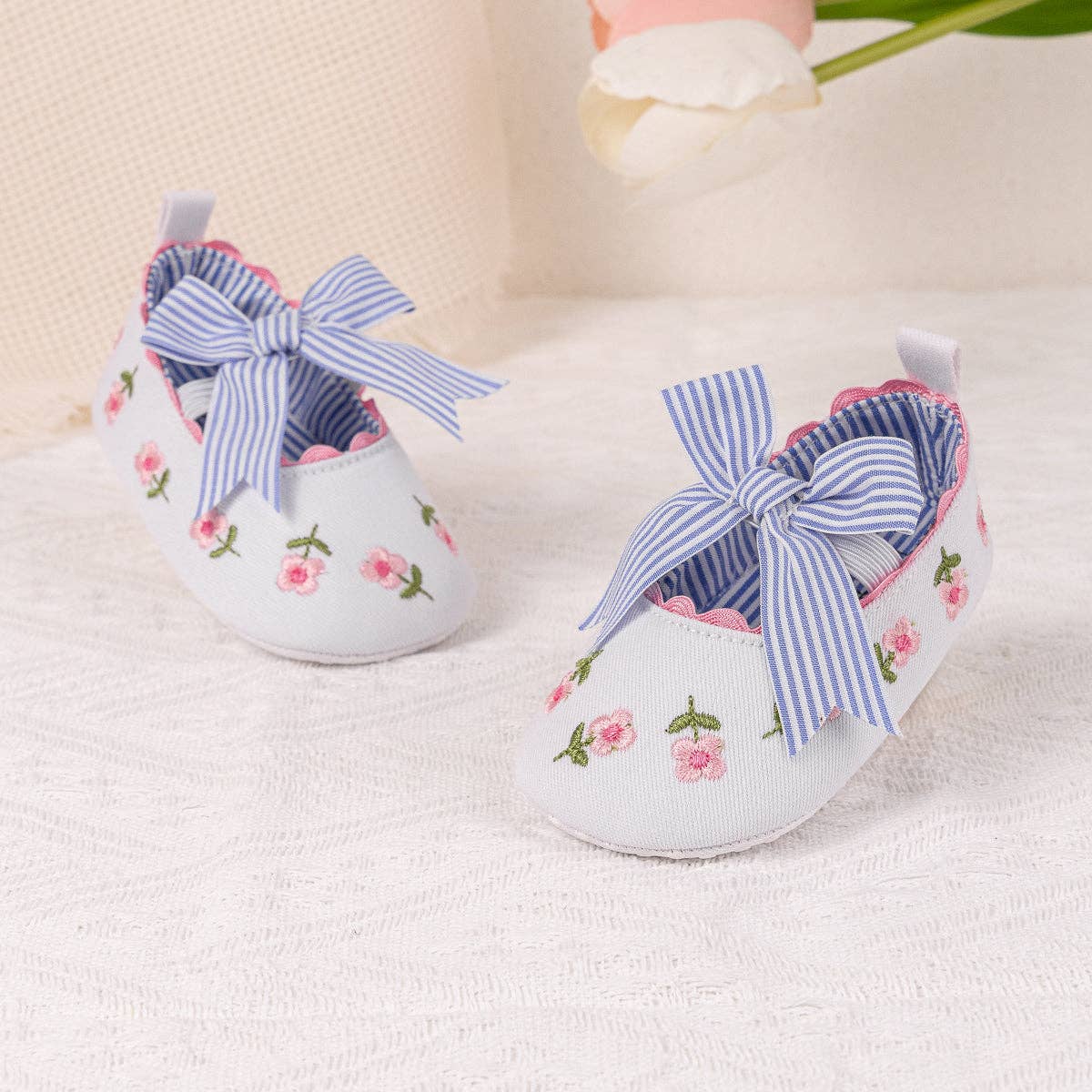 Kids Charm Online - Wholesale Crib Shoes - Baby - Embroidered girls baby shoes with front bow.6