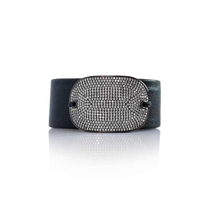 Pulsera de cuero con rectángulo grande Micro Pave SZ para venta al por mayor de Ilze Jewelry
