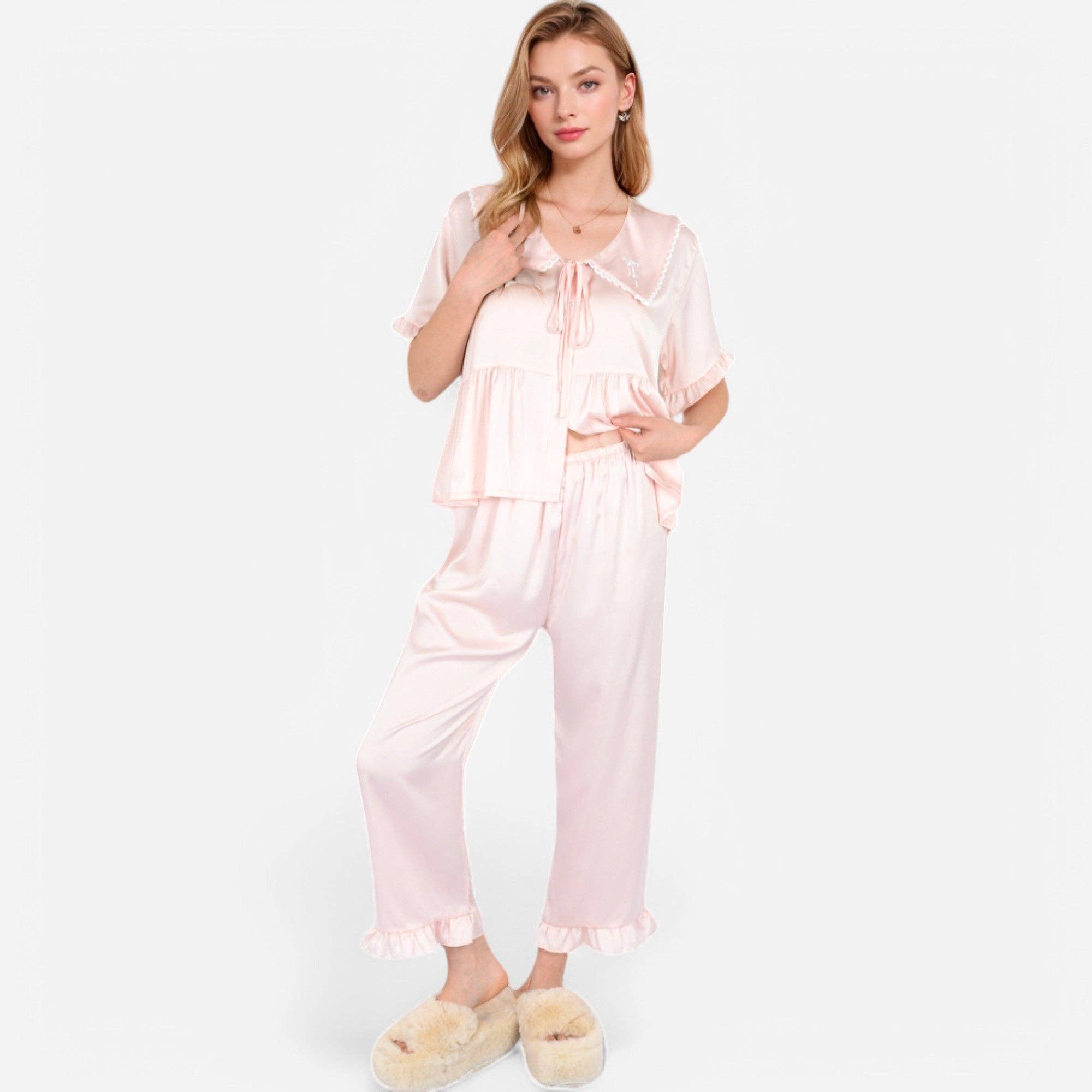 Anna Kaci Wholesale - Vente Haut et bas de pyjama – femme - Ensemble de pyjama avec col brodé et bordure à volants22