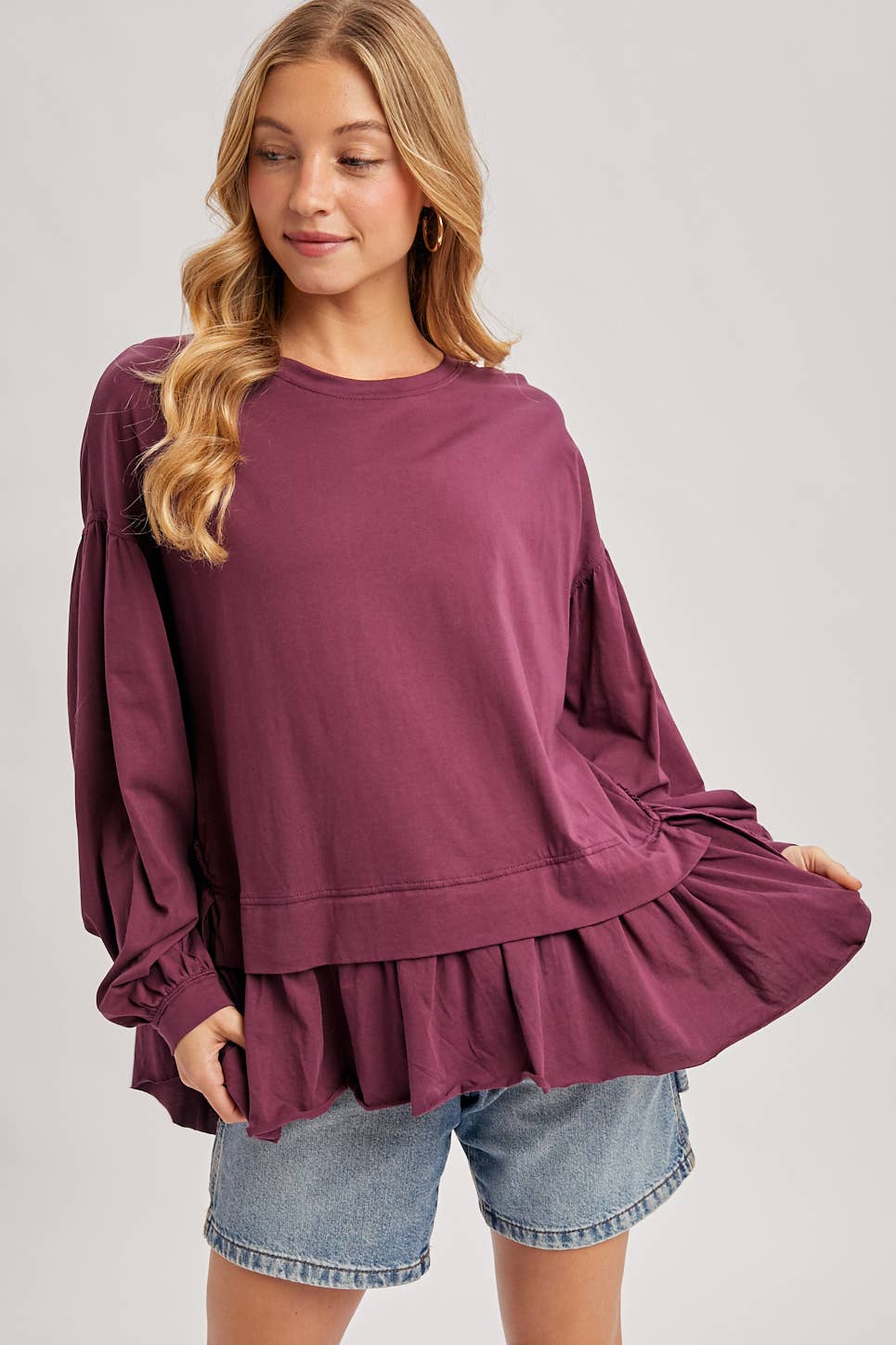 Bluivy – Großhandel Strickoberteil – Damen – ÜBERGROßES STRICKOBERTEIL MIT GERÜSCHTEM PEPLUM-SAUM11