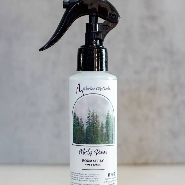 Spray d'ambiance Pins Brumeux pour la vente par Mountain City Candles