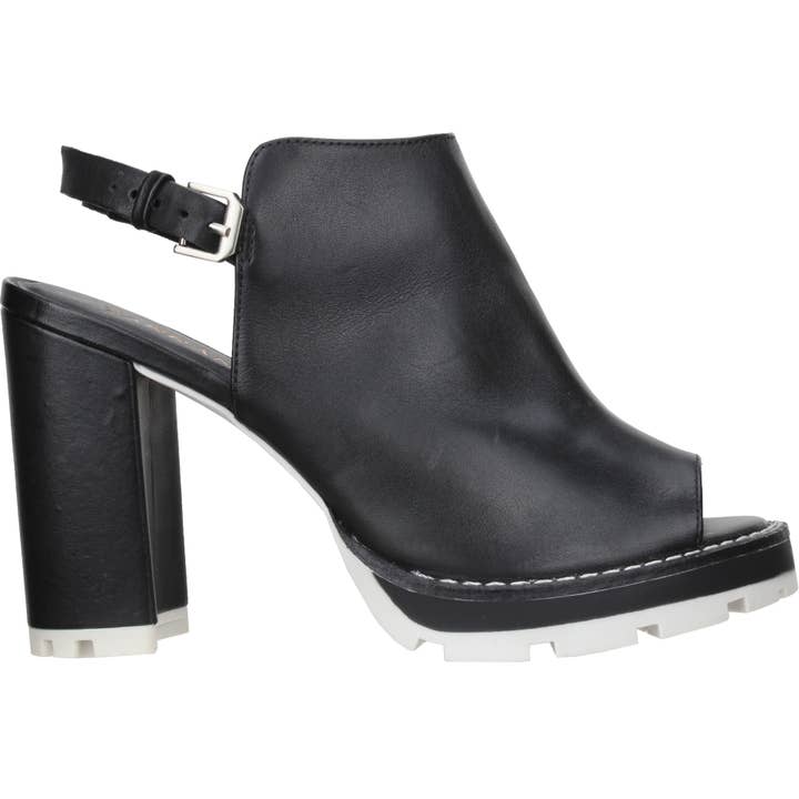 LUNA - Leather Tractor Sandal Black 139405M for wholesale by Carrano