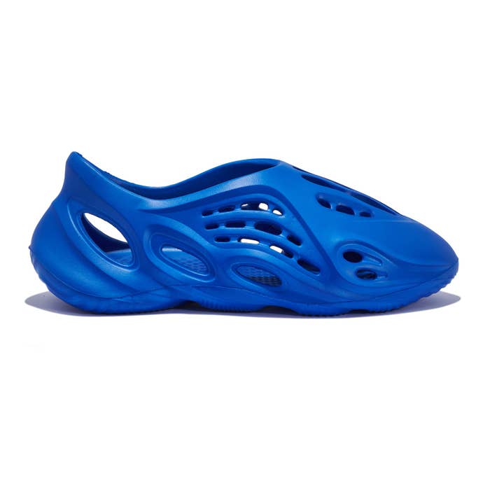 EZ10601 - CUT OUT DETAIL SLIP ON RUBBER for wholesale by City Shoes